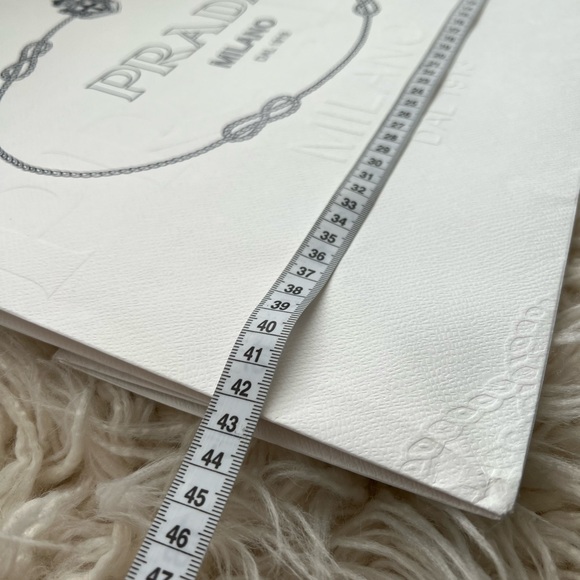 Large PRADA shopping bag - Picture 6 of 7